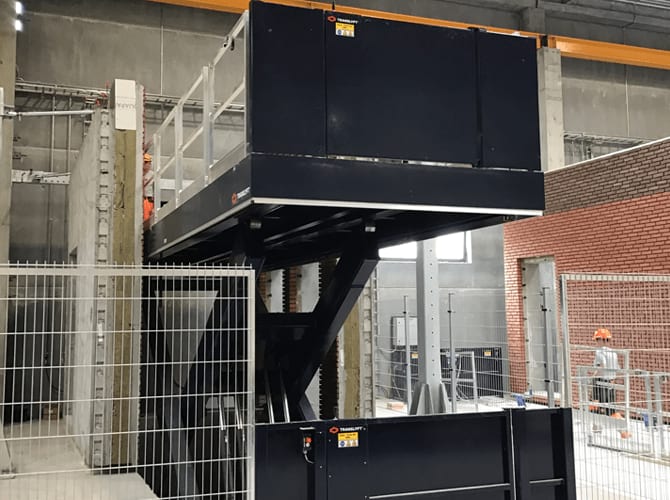 Translyft work platform in factory